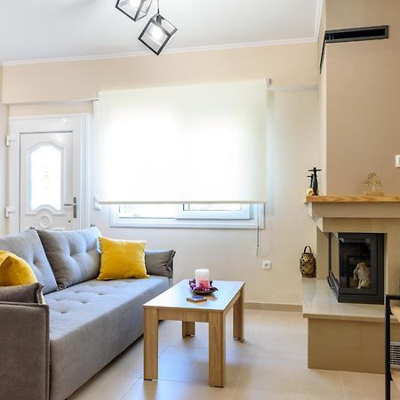 Afroditi'S Delux Apartment Monemvasía Екстериор снимка