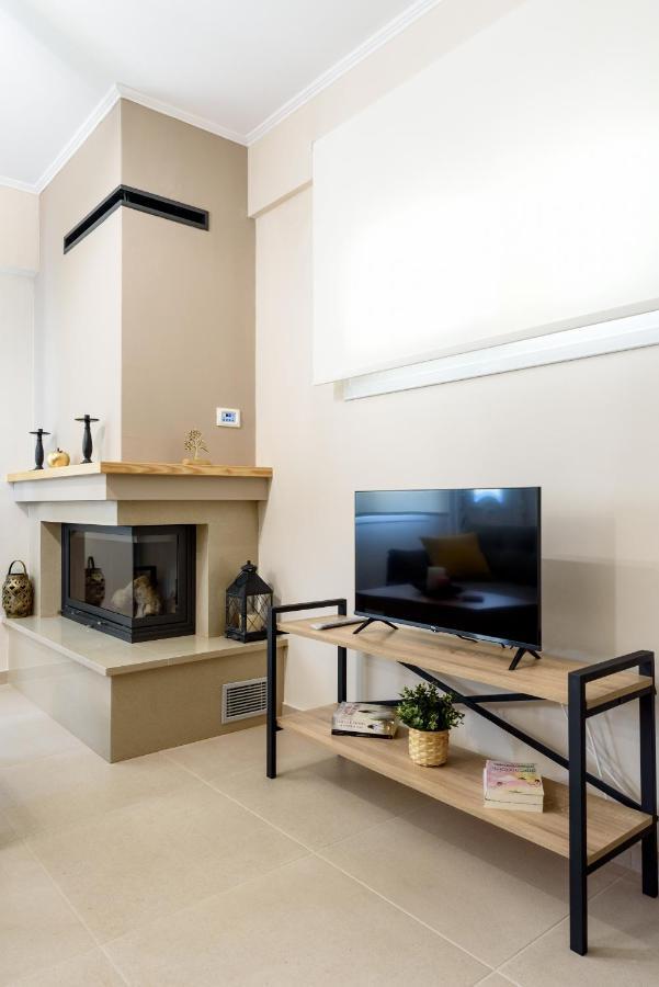 Afroditi'S Delux Apartment Monemvasía Екстериор снимка